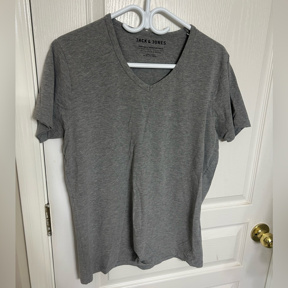 Jack & Jones Men's Gray V-Neck T-Shirt, Size XL